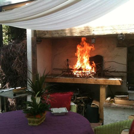 Chambre D'Hotes "Le Village" Villenouvelle Exterior foto